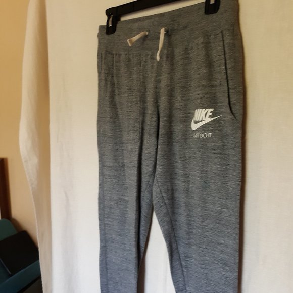 Nike gray joggers - Picture 6 of 14